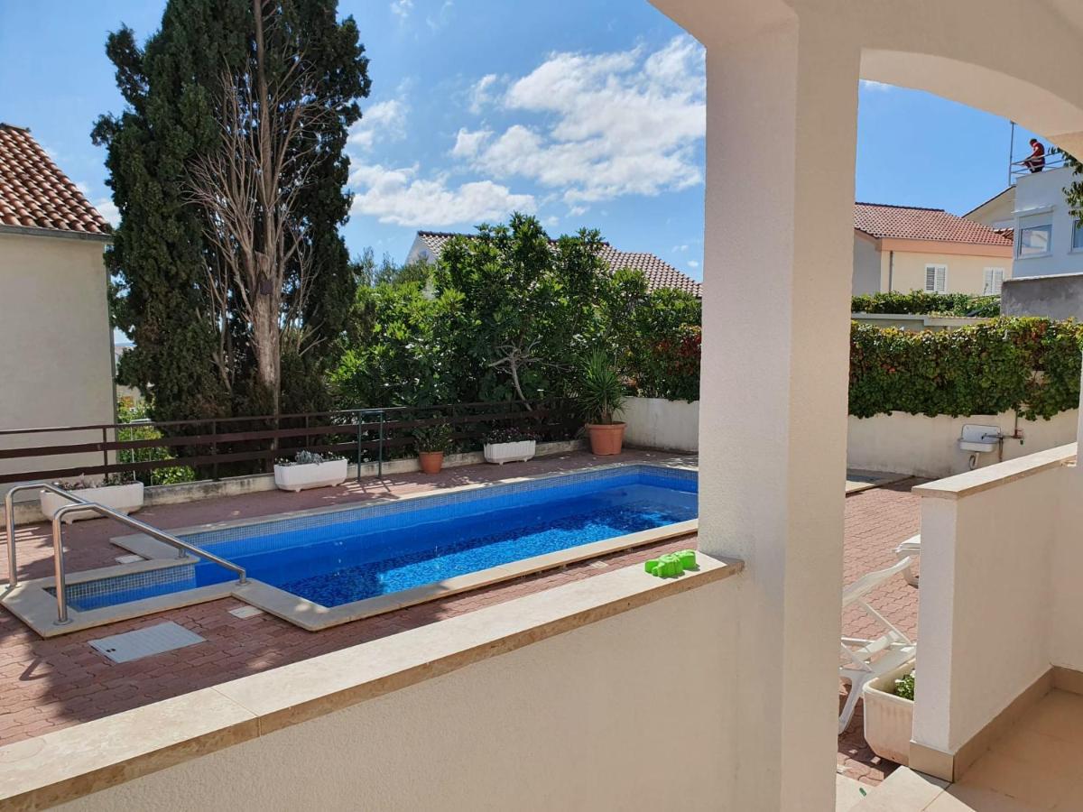 Apartment Villa Businci トロギール エクステリア 写真