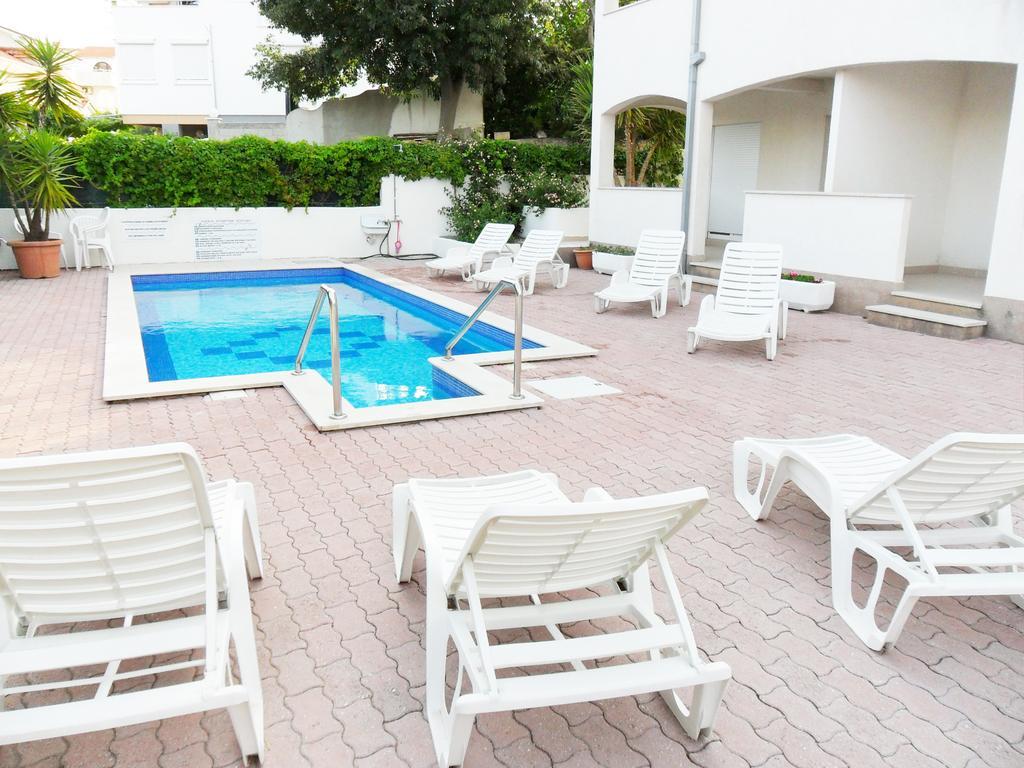 Apartment Villa Businci トロギール エクステリア 写真