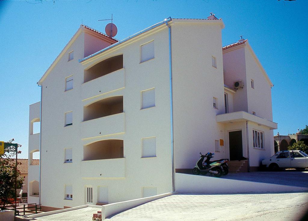 Apartment Villa Businci トロギール エクステリア 写真
